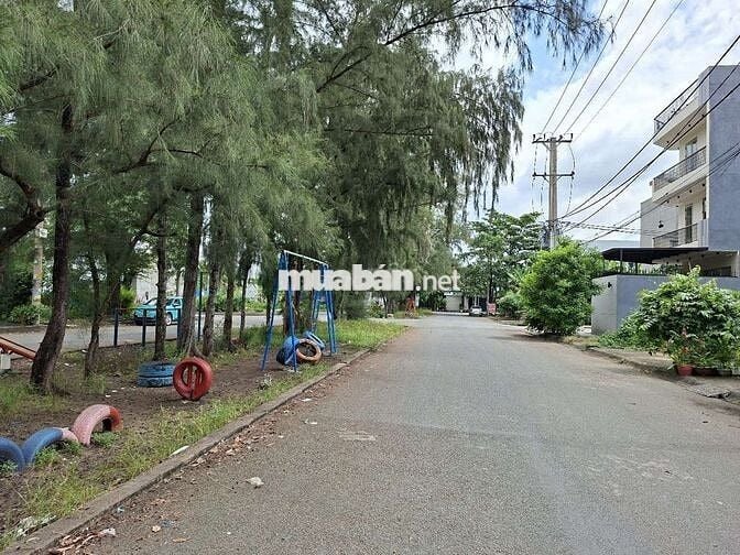 Cần bán nhanh đất thổ cư đường đôi 26m Nguyễn Văn Tạo, Nhà Bè