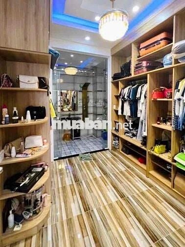 QUẬN 11 NHÀ ĐẸP - CẠNH LÊ ĐẠI HÀNH 172,1M2 - Ô TÔ THÔNG NHỈNH 9 TỶ .