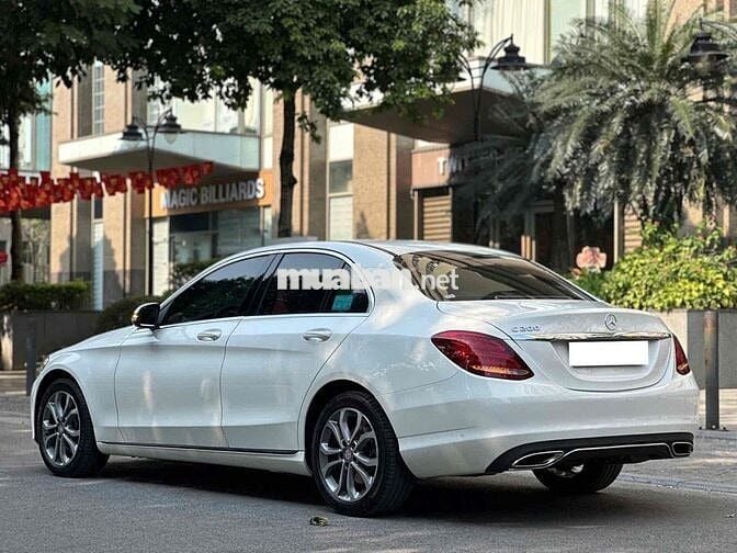Mercedes-Benz C200 2016 Trắng 90000 km
