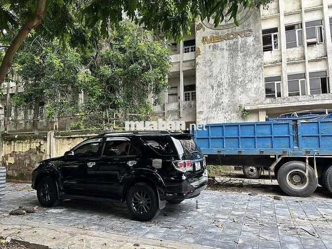 Toyota Fortuner 2015 Đen