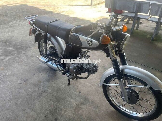 Honda Xe máy màu Đen