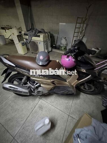 Suzuki Thể thao màu Vàng đồng