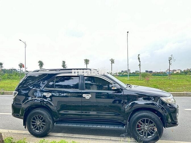 Toyota Fortuner 2015 Đen