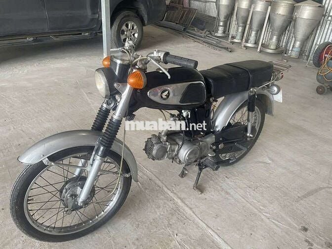 Honda Xe máy màu Đen