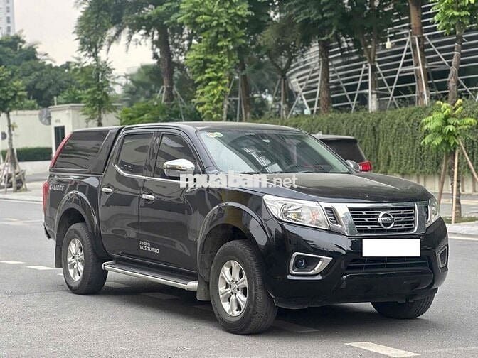Nissan Navara 2.5 EL sx 2018 màu đen xe đẹp