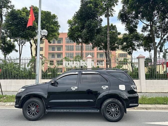 Toyota Fortuner 2015 Đen