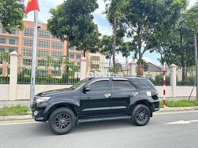 Toyota Fortuner 2015 Đen
