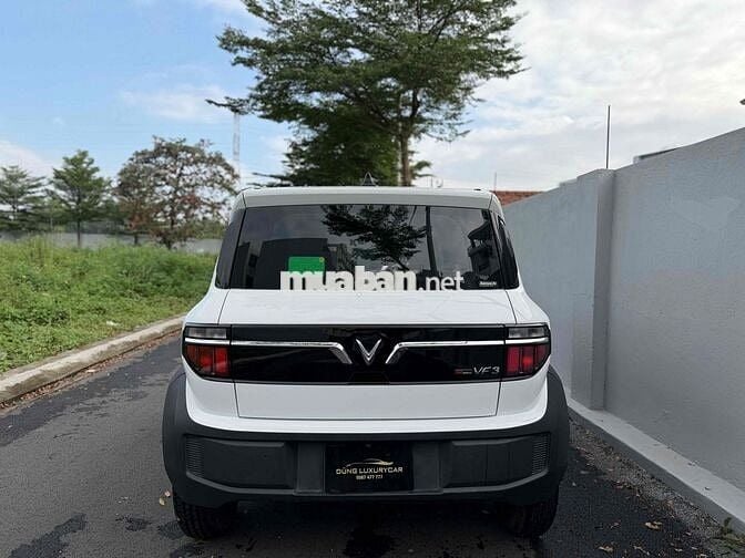 VinFast VF3 2025 mua pin lên 25tr đồ