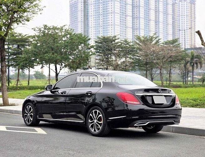 Mercedes-Benz C200 2015 Đen