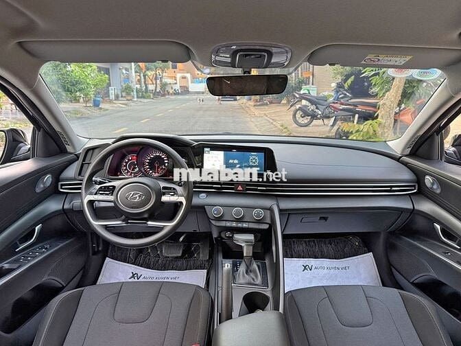 Hyundai Elantra 1.6AT 2022 Đen Chạy Lướt Như Mới