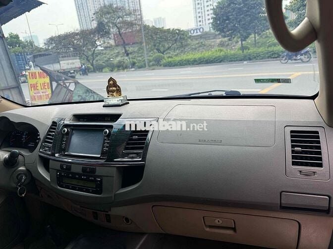 Toyota Fortuner 2012  số tự động 200 km