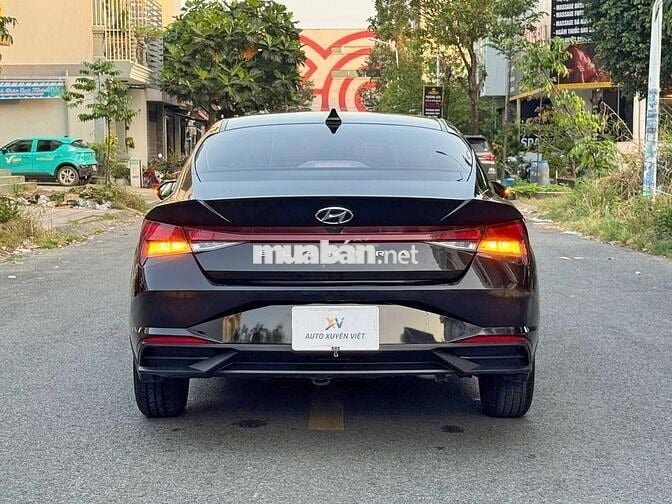 Hyundai Elantra 1.6AT 2022 Đen Chạy Lướt Như Mới