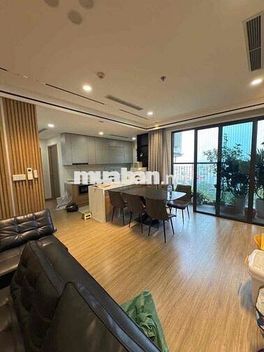 CHO THUÊ CHUNG CƯ CAO CẤP VINHOME SMART CITY-100m2- 3N1K