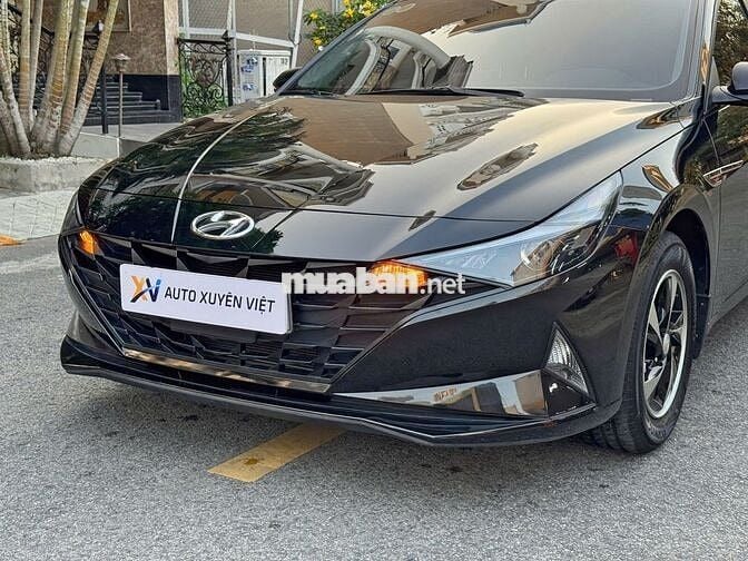 Hyundai Elantra 1.6AT 2022 Đen Chạy Lướt Như Mới