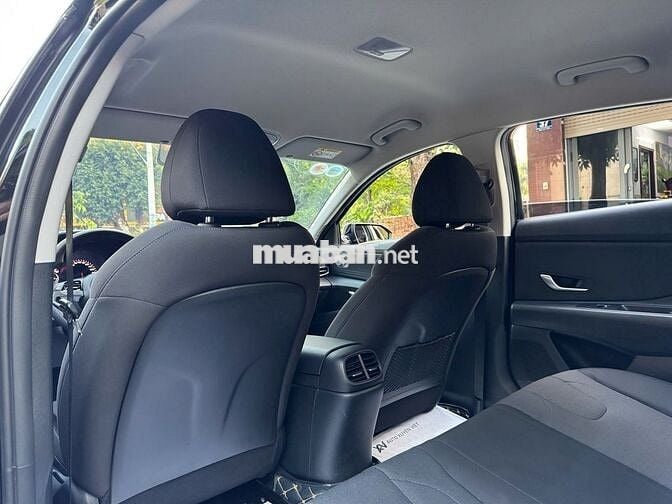 Hyundai Elantra 1.6AT 2022 Đen Chạy Lướt Như Mới