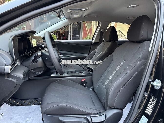 Hyundai Elantra 1.6AT 2022 Đen Chạy Lướt Như Mới