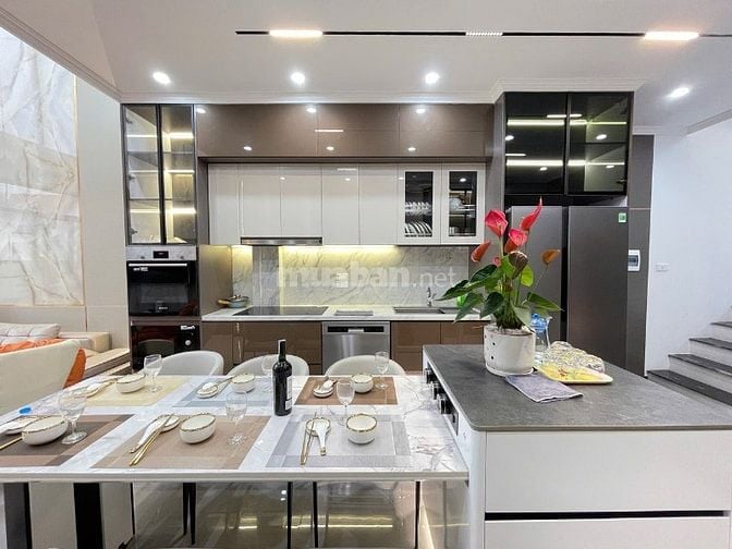 Bán nhà Ngọc Hồi Thanh Trì ngõ thông ô tô, Dt 50m2, 6t, mt 4m, ở ngay.