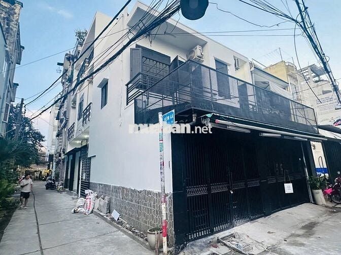 Phòng trọ Tân Phú khu trung tâm sầm uất