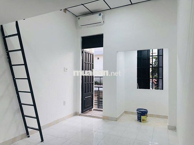 Phòng trọ Tân Phú khu trung tâm sầm uất