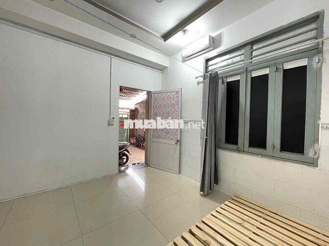 phòng chính chủ cho thê 2,5tr ko chung chủ giờ giấc tự do