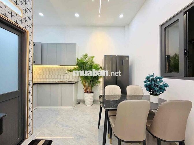 NHÀ GÒ VẤP 4Đ Ô TÔ NGỦ TRONG NHÀ, GẦN MẶT TIỀN