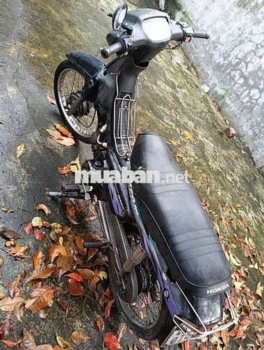 Honda Dream màu Đen