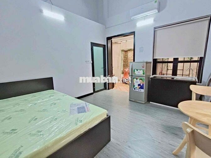 Cho thuê phòng cửa sổ trời ở Nguyễn Trung Ngạn Q1 gần Cầu Ba Son