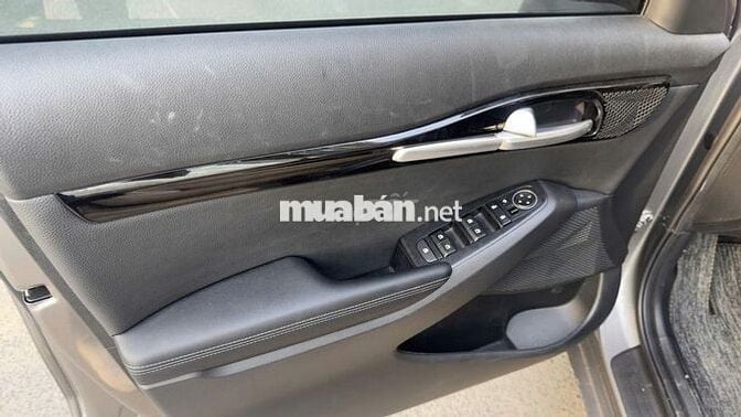 KIA Seltos Luxury 2025 Titan 10000 km