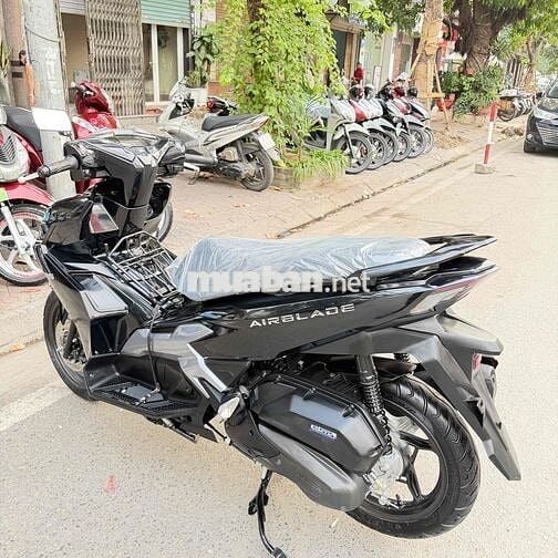 Bán xe AirBlade 125 mẫu 4val.