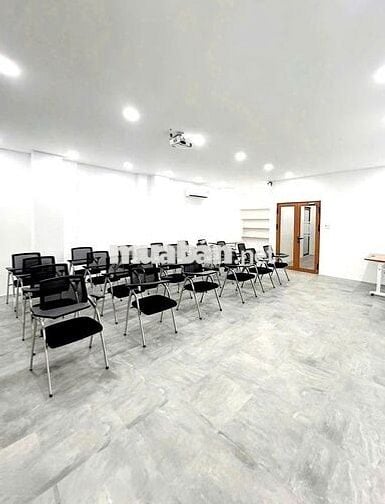 SIÊU PHẨM CỰC RẺ !! 33B Phan Xích Long - vị trí KD đắc địa