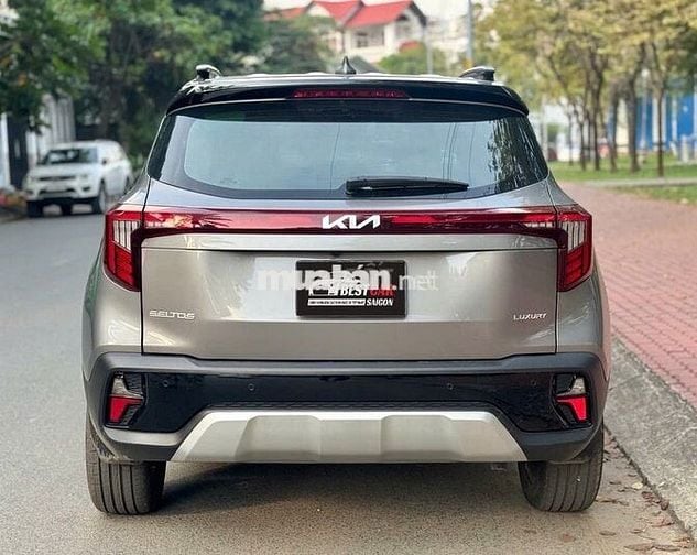 KIA Seltos Luxury 2025 Titan 10000 km