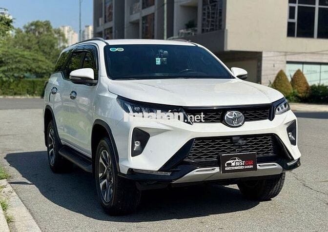 Toyota Fortuner Legender 2022 4x2AT 34000 km