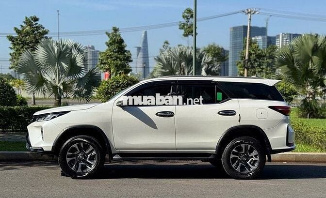 Toyota Fortuner Legender 2022 4x2AT 34000 km