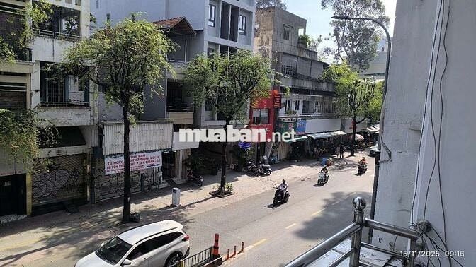 Cho thuê nhà nguyên căn mặt tiền Quận 1.