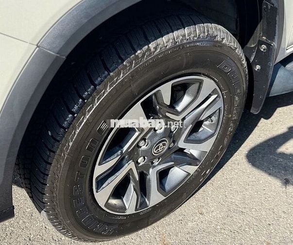Toyota Fortuner Legender 2022 4x2AT 34000 km