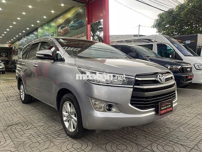 Toyota Innova 2017 2.0E chất gia đình.