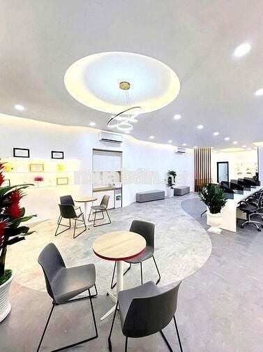 SIÊU PHẨM NHÀ MẶT TIỀN Mới Toanh 419A Phan Xích long - DT 350m2