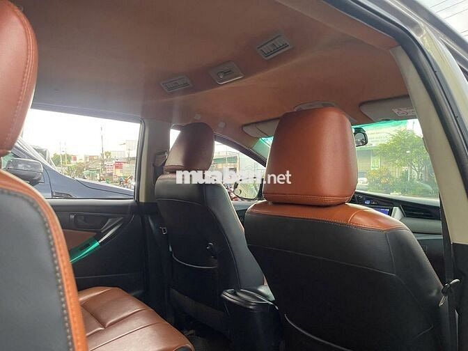 Toyota Innova 2017 2.0E chất gia đình.