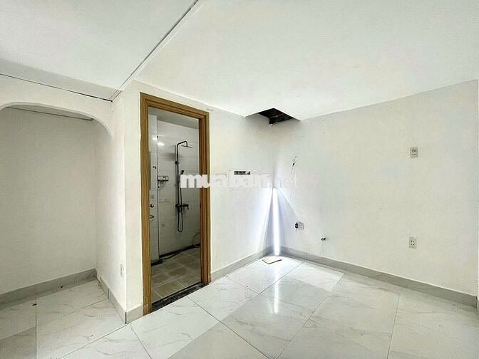 Cho thuê nhà mặt tiền Trần Quang Diệu, Quận 3.