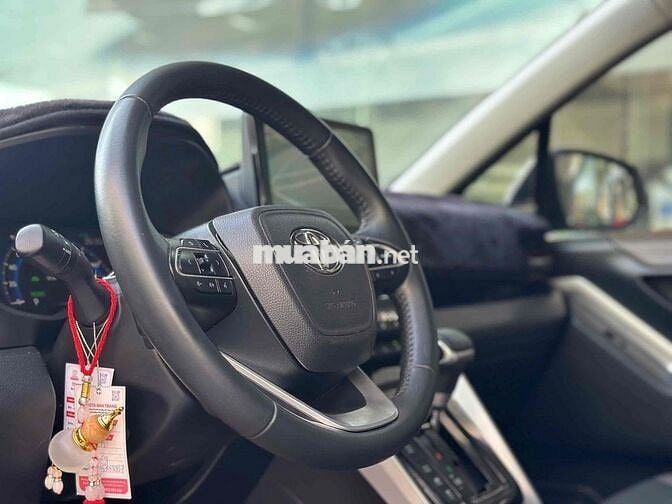 Toyota Hà Đông ban Innova Cross HEV 2024 Trắng/Nâu