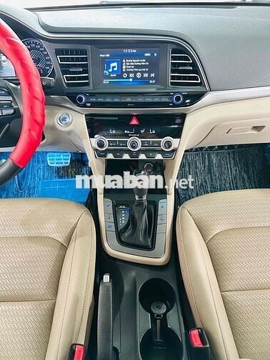 Hyundai Elantra 2022 2.0 AT Cao cấp