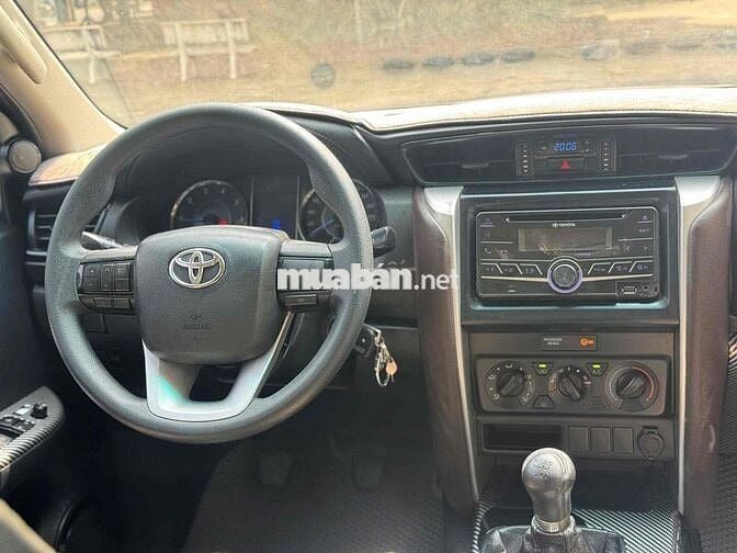 Toyota Fortuner 2017 2.4G 4x2 - 130000 km