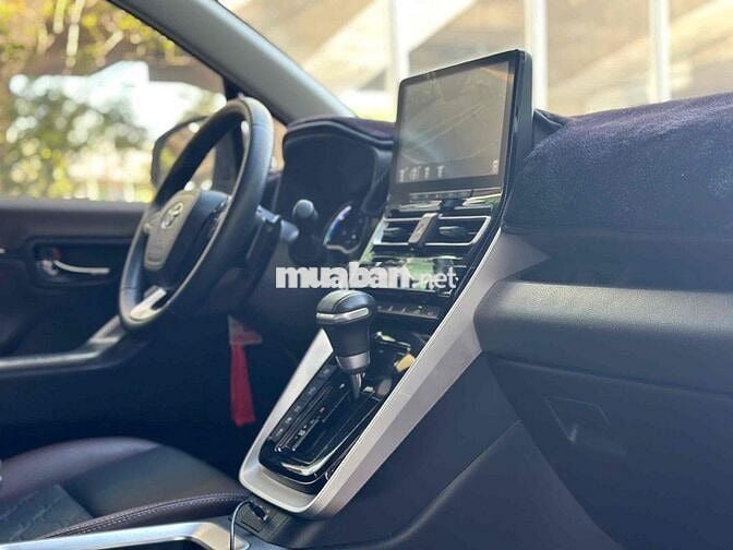 Toyota Hà Đông ban Innova Cross HEV 2024 Trắng/Nâu