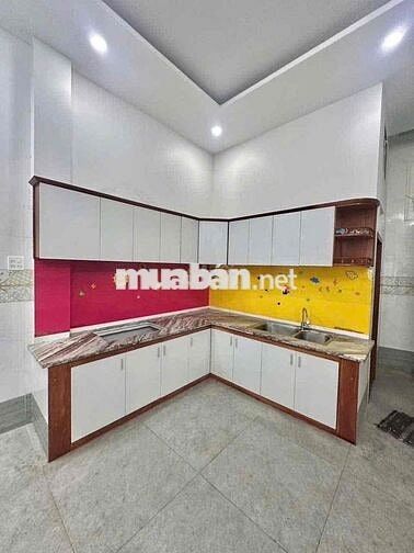 Nhà trệt 2 lầu mặt tiền Trần Bạch Đằng