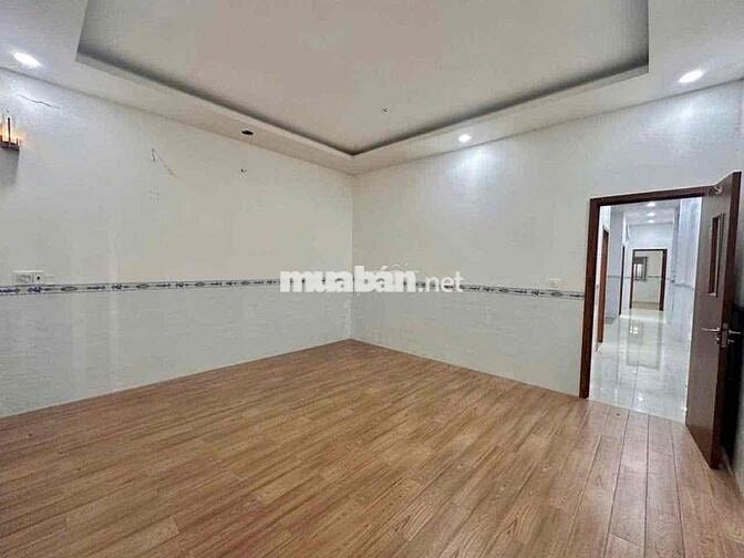 Nhà trệt 2 lầu mặt tiền Trần Bạch Đằng