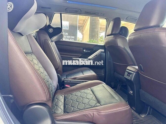 Toyota Hà Đông ban Innova Cross HEV 2024 Trắng/Nâu