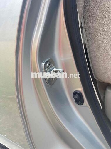 Toyota Innova 2011 G - 86836 km