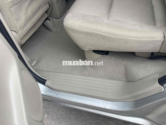 Toyota Innova 2011 G - 86836 km