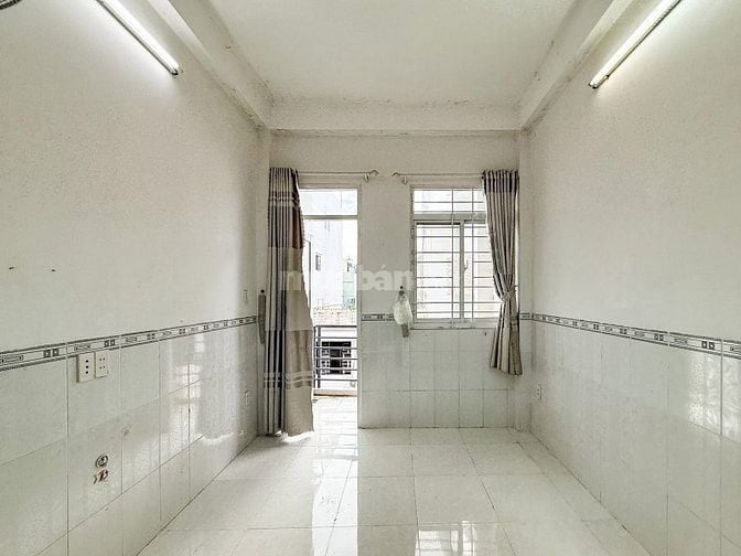 "Cỗ Máy In Tiền" 10.7 Tỷ: Nhà Hẻm Xe Tải, Đang Cho Thuê 3PN, LN Cao