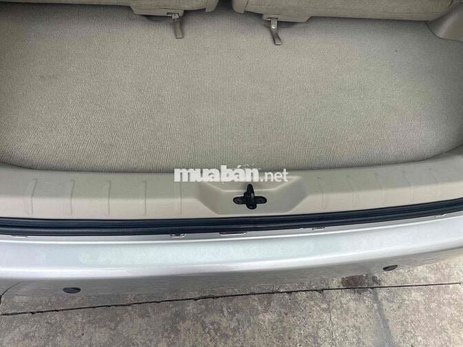 Toyota Innova 2011 G - 86836 km